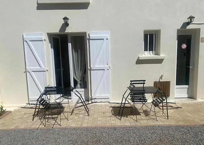 Charming I 4p Apartment *